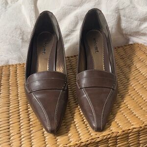 White Mountain Brown Women's Pointed Toe Heels Size 8 1/2